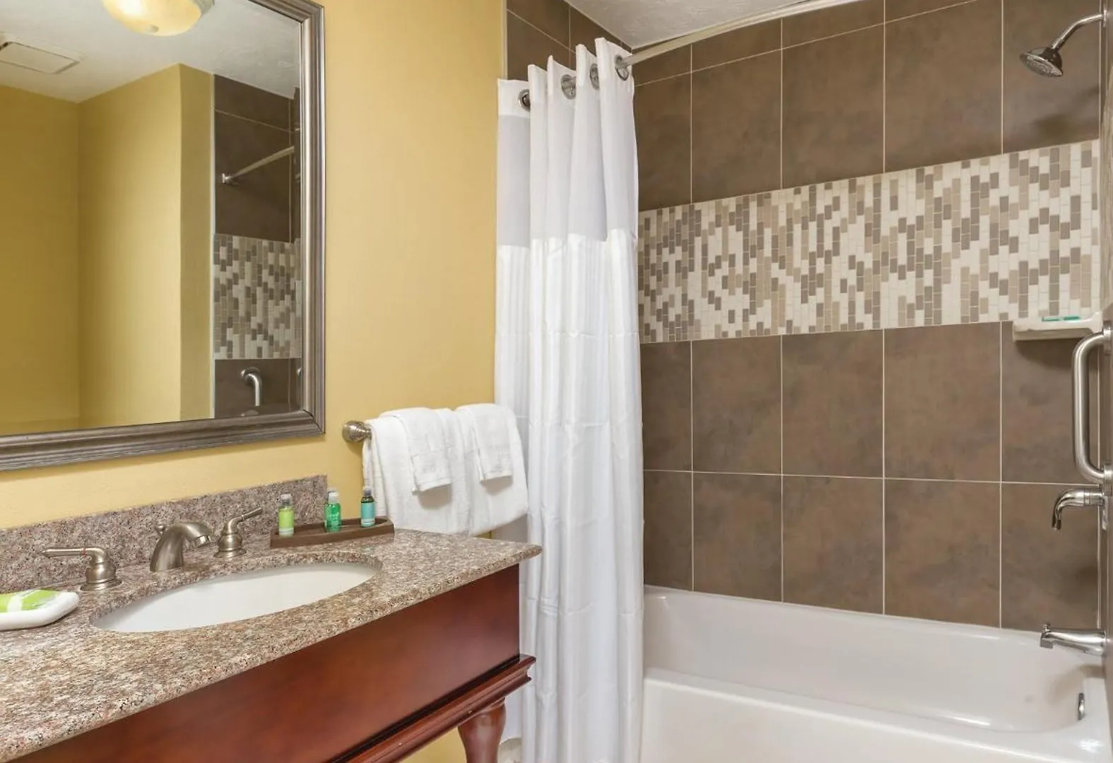 Wyndham Patriots Place Studio Apartment With Resort Access Williamsburg